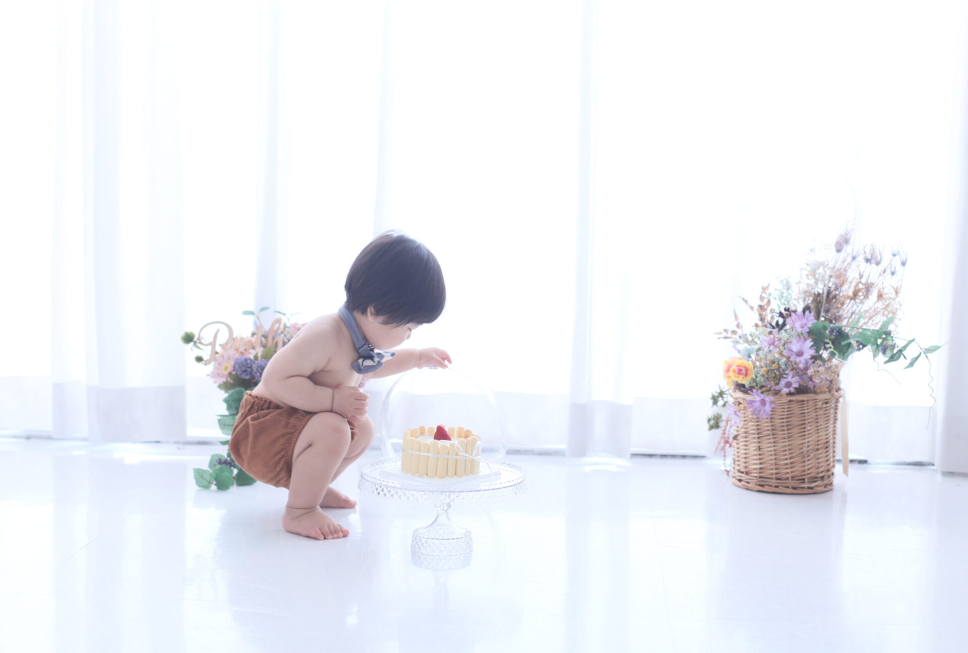 バースデーフォト・1歳お誕生日写真__手づくりケーキと撮影_奈良市・橿原市・広陵町・木津川市の写真撮影と着物レンタルはフォトスタジオワタナベ（渡辺写真館）