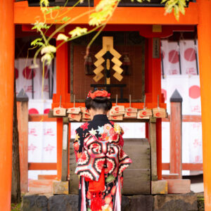 七五三カメラマン出張撮影(ロケーションフォト)_神社にお参り_奈良の写真撮影と着物レンタルはフォトスタジオワタナベ（渡辺写真館）