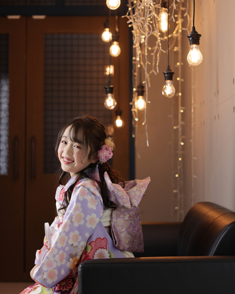 七五三(前撮り・後撮り)_7歳女の子　紫着物_奈良の写真撮影と着物レンタルはフォトスタジオワタナベ（渡辺写真館）