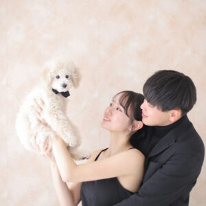ペットフォト(犬・猫など)_トイプードル_ファミリーフォト_奈良市・橿原市・広陵町・木津川市の写真撮影と着物レンタルはフォトスタジオワタナベ(渡辺写真館)