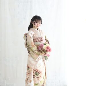 成人式振袖レンタル奈良県_O-267ガーリー4-2_ピンク色振袖