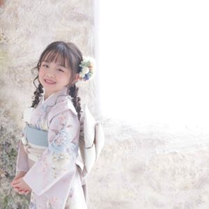 七五三写真撮影_自然光のスタジオはふんわり優しい雰囲気で | 奈良市・橿原市・広陵町・木津川市の写真撮影と着物レンタルのフォトスタジオワタナベ(渡辺写真館)