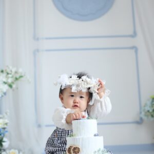 バースデーフォト・1歳お誕生日写真_初めての誕生日を特別に_奈良市・橿原市・広陵町・木津川市の写真撮影と着物レンタルはフォトスタジオワタナベ（渡辺写真館）