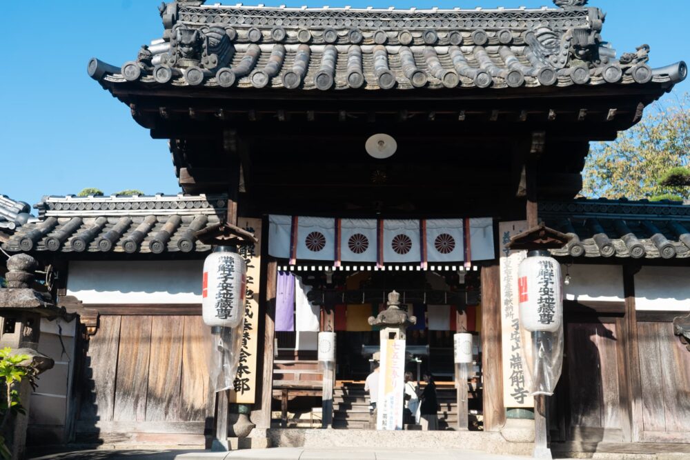 帯解寺_七五三・お宮参り_本堂前