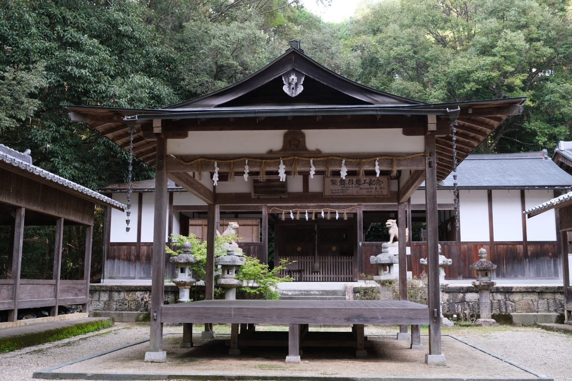 恭仁神社_七五三・お宮参り_能舞台