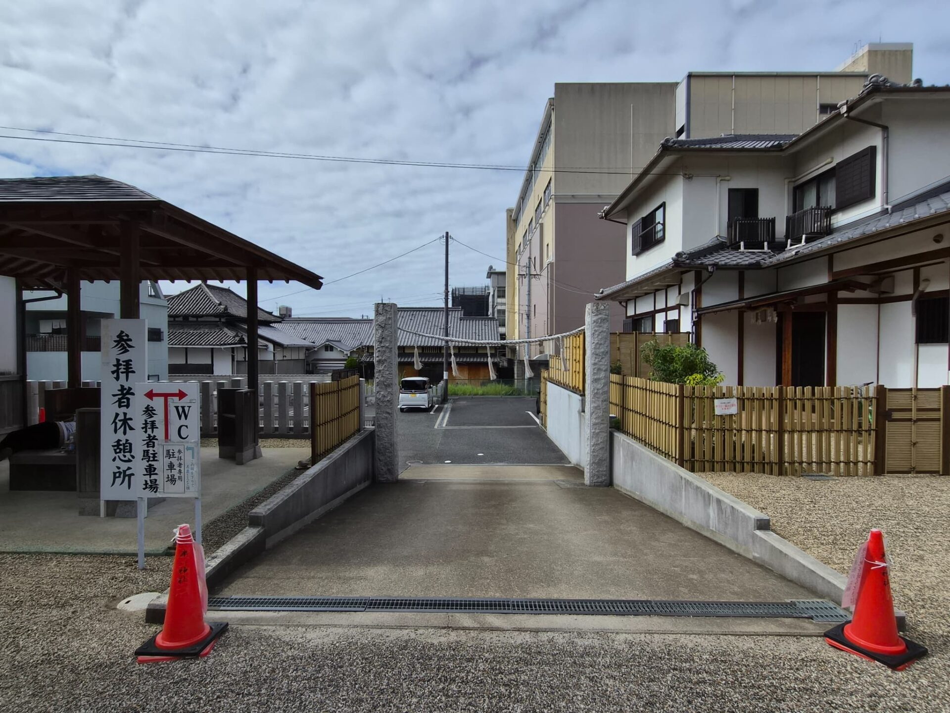率川神社_七五三、お宮参り_駐車場