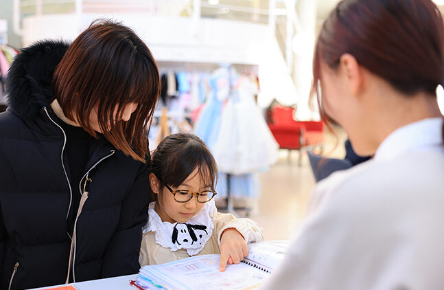 十三参り受付_十三参りカメラマン出張撮影(ロケーションフォト)_春日大社_奈良市・橿原市・広陵町・木津川市の写真撮影と着物レンタルはフォトスタジオワタナベ(渡辺写真館)