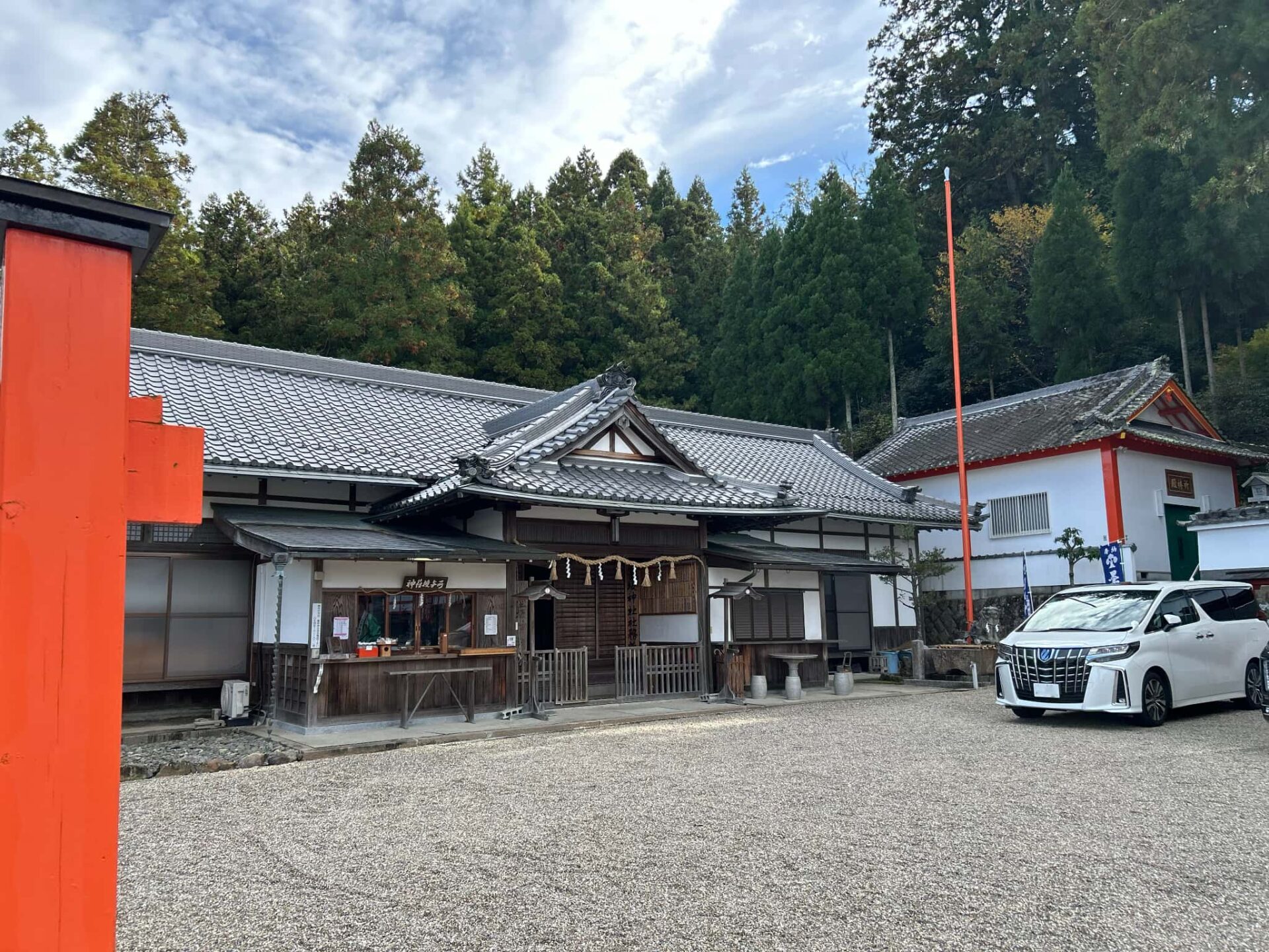 墨坂神社_宇陀市榛原_お宮参り・七五三_十三参り_授与所_駐車場