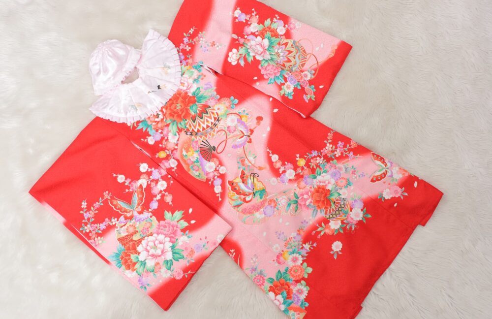 お宮参りカメラマン出張撮影(ロケーションフォト)春日大社_奈良市・橿原市・広陵町・木津川市の写真撮影と産着・着物レンタルはフォトスタジオワタナベ（渡辺写真館）・産着