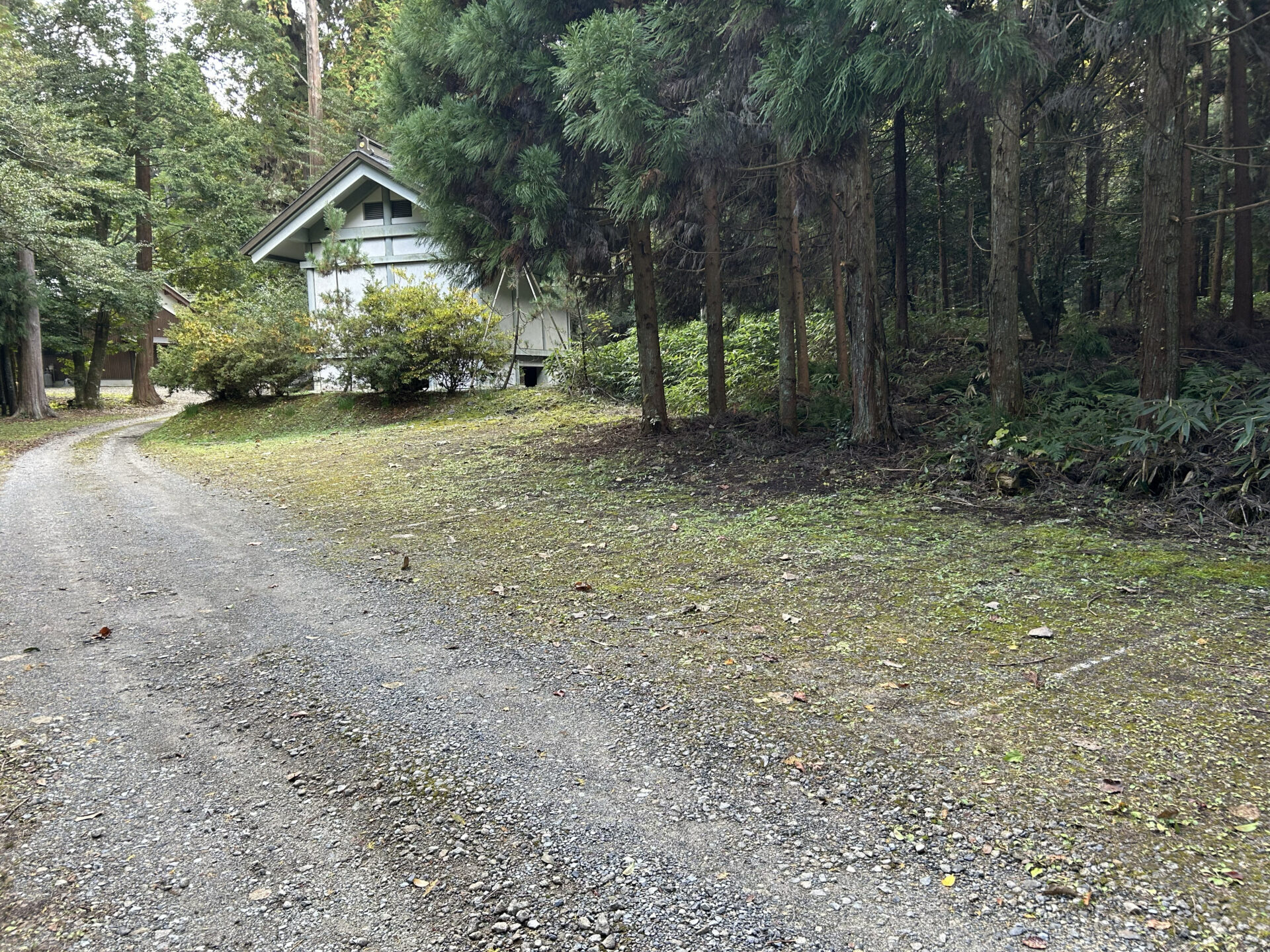 都祁水分神社_奈良市都祁_お宮参り・七五三・十三参り_駐車スペース
