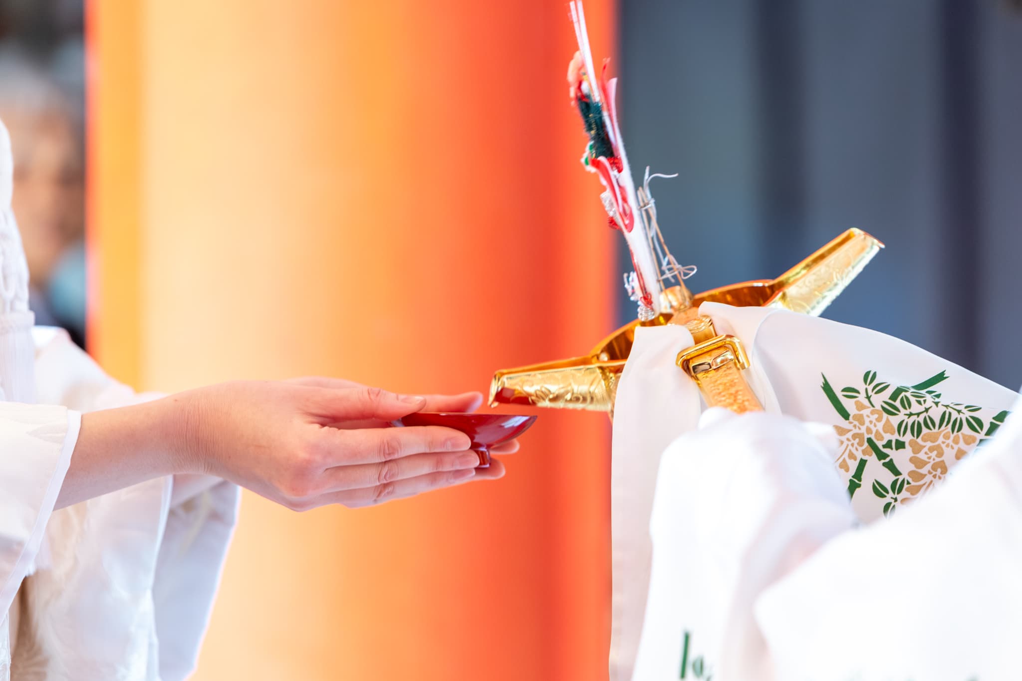 春日大社の神前式結婚式・挙式体験レポート_三献の儀（三三九度の盃）