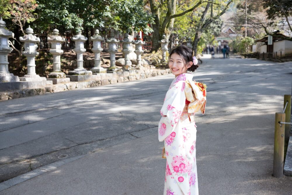 春日大社_十三参りカメラマン出張撮影(ロケーションフォト)_春日大社_奈良市・橿原市・広陵町・木津川市の写真撮影と着物レンタルはフォトスタジオワタナベ(渡辺写真館)