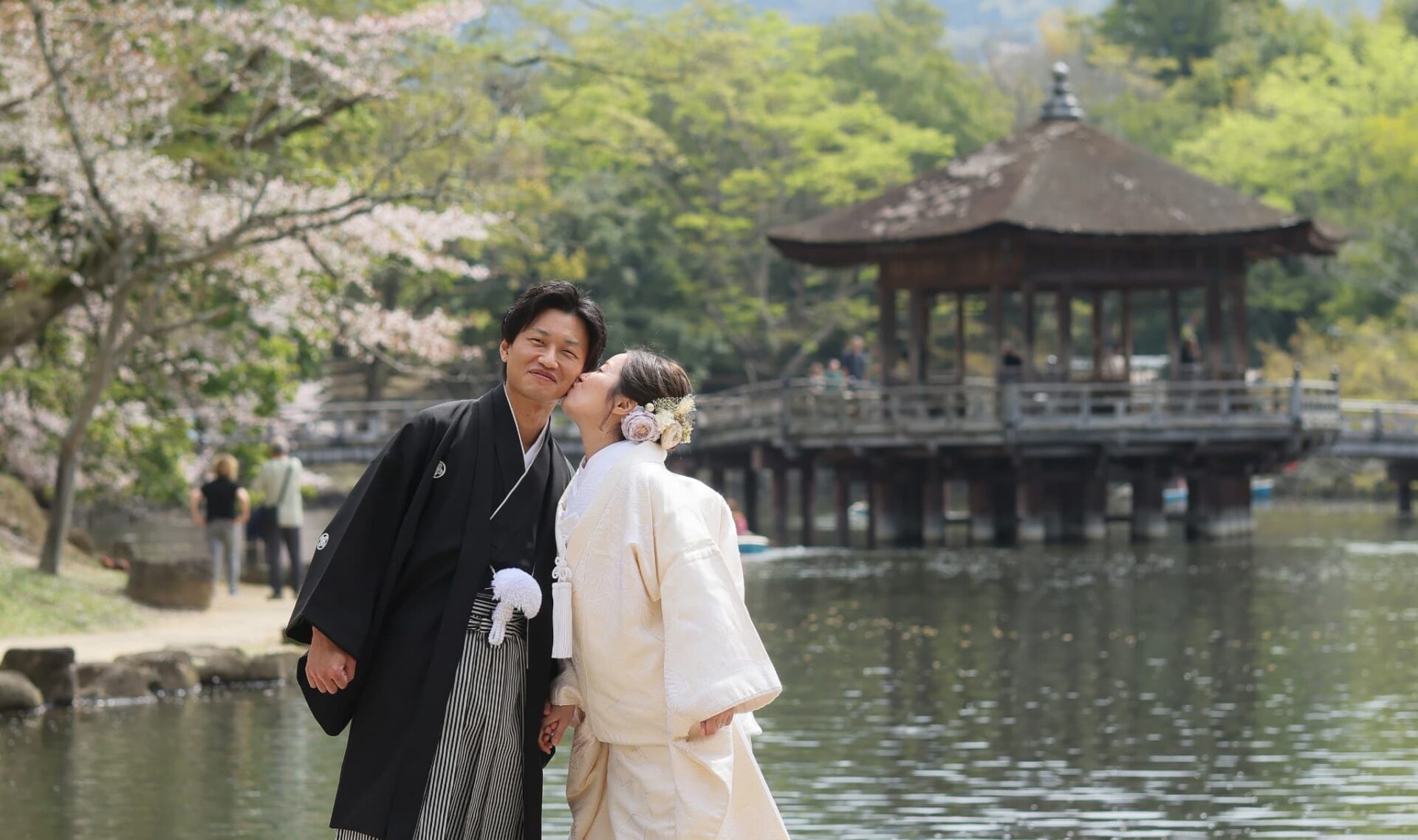 浮見堂フォトウェディング結婚式前撮り_白無垢に変更